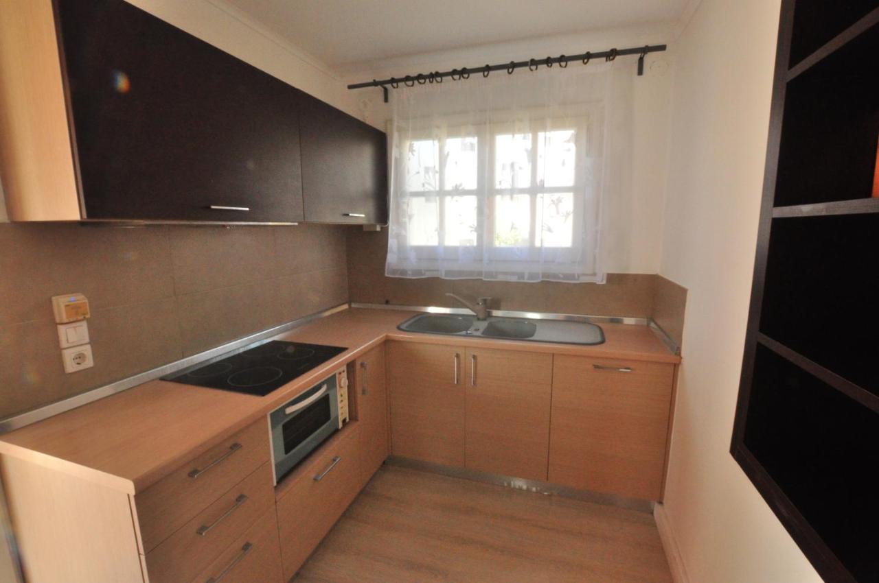 Tassos Apartments コルフ島 エクステリア 写真